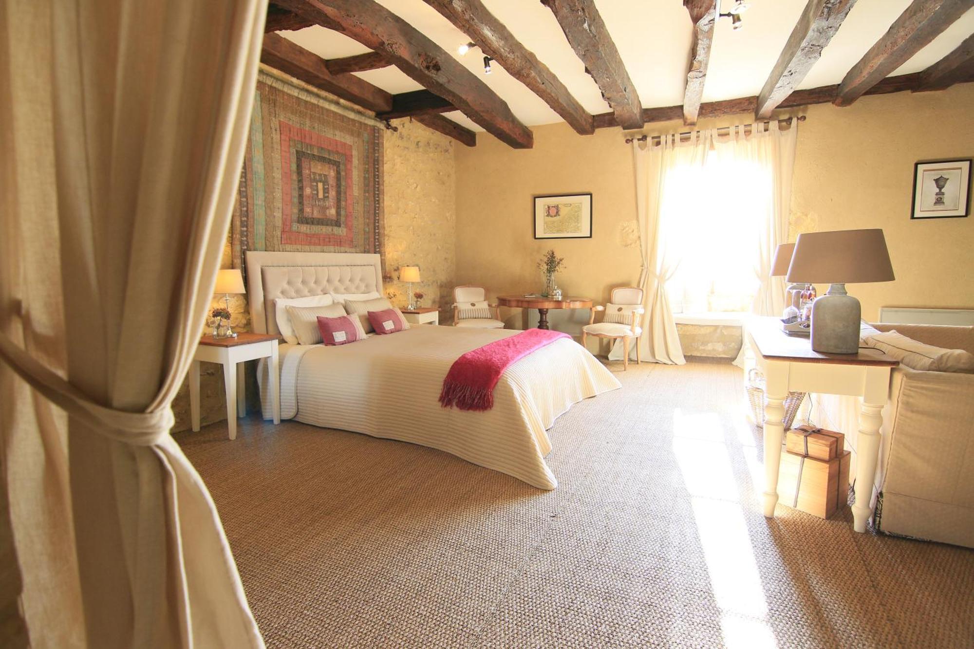 La Maison Louverie Pontours Экстерьер фото