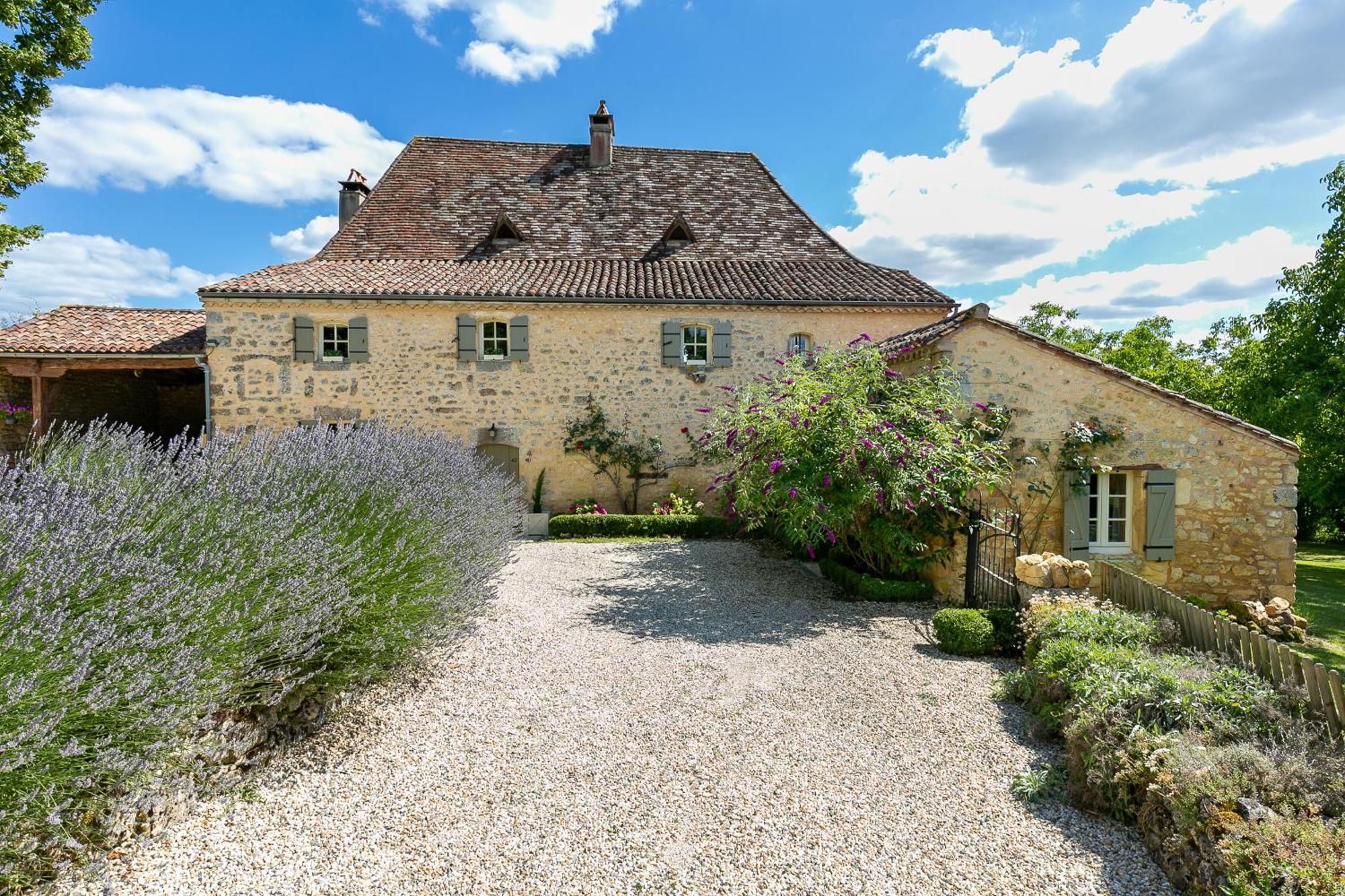 La Maison Louverie Pontours Экстерьер фото