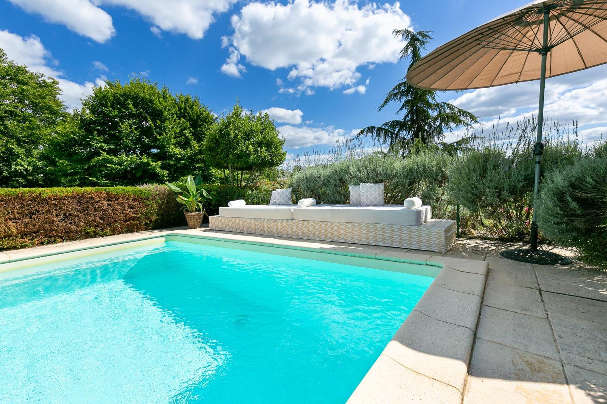 La Maison Louverie Pontours Экстерьер фото