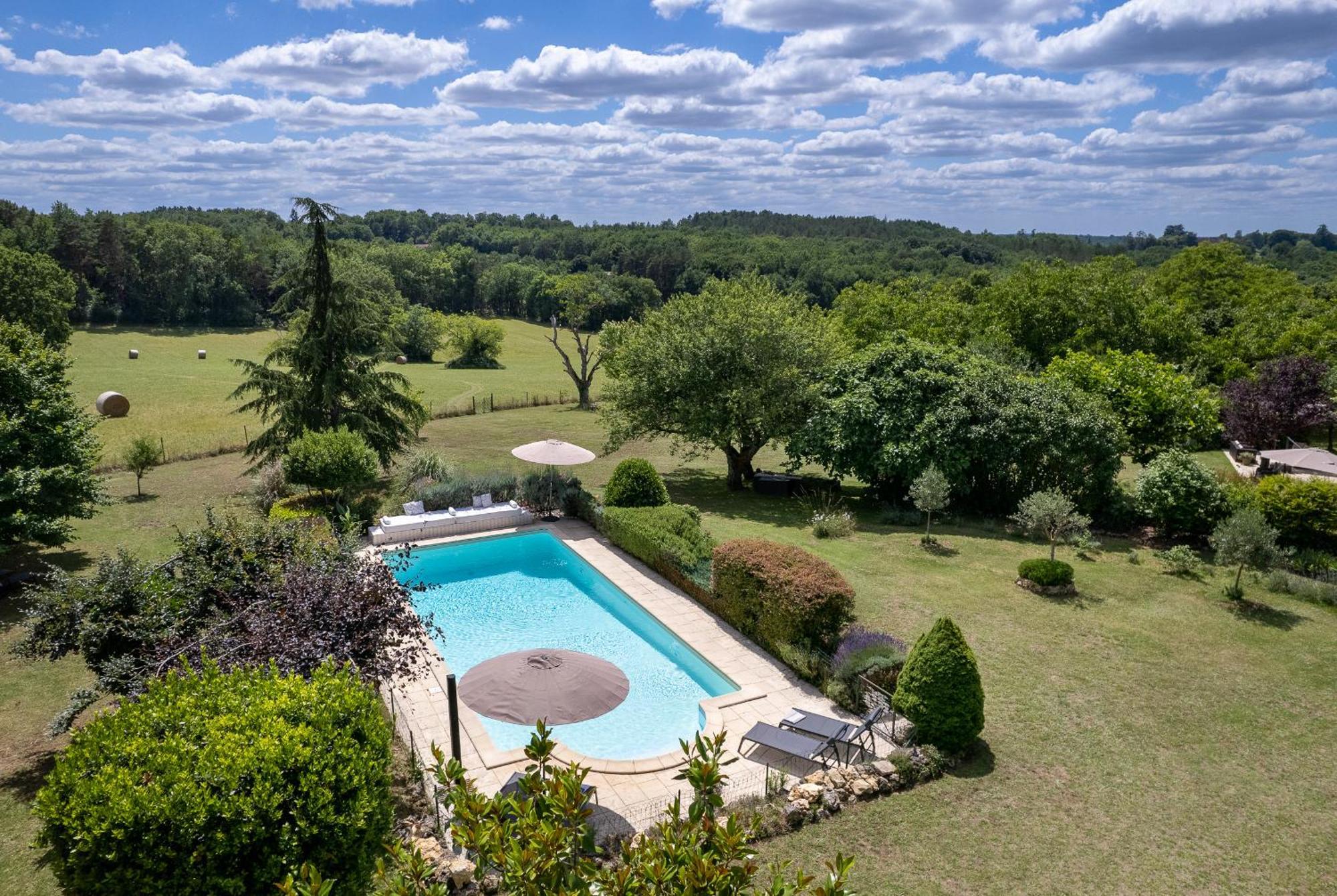 La Maison Louverie Pontours Экстерьер фото