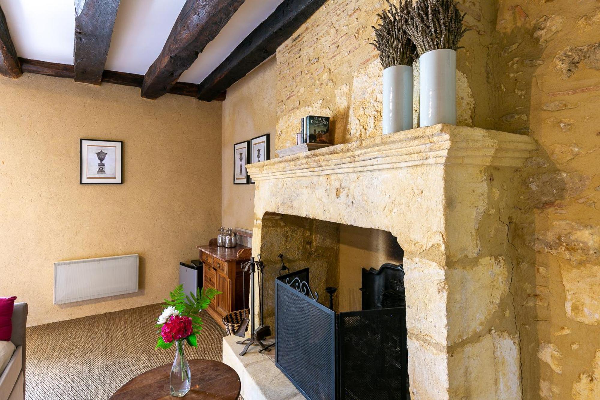 La Maison Louverie Pontours Экстерьер фото