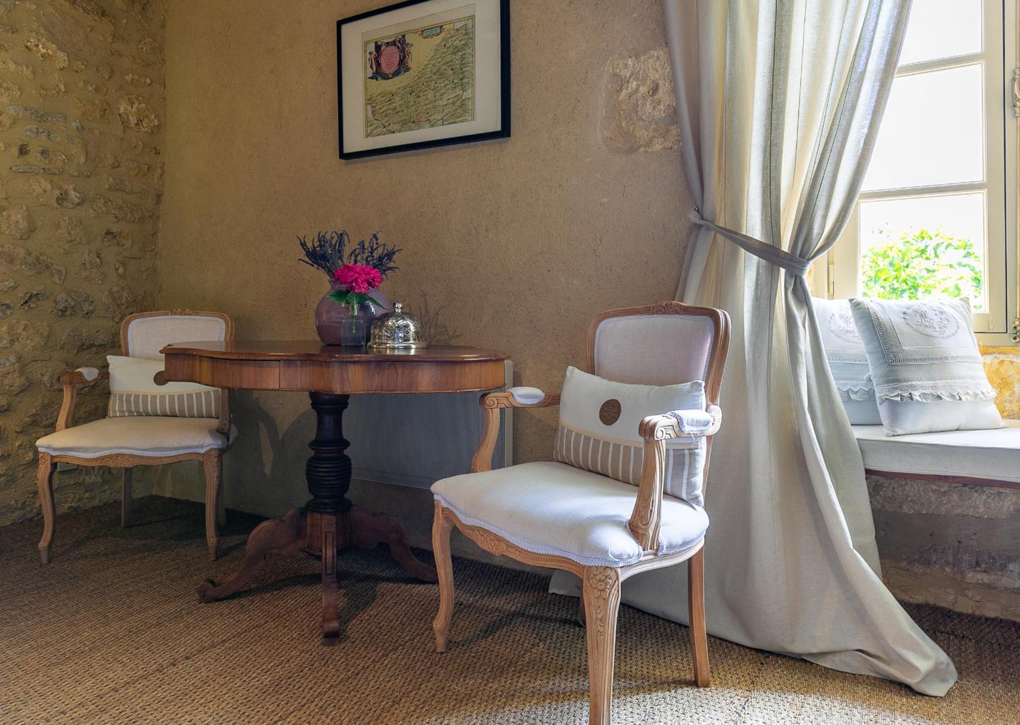 La Maison Louverie Pontours Экстерьер фото