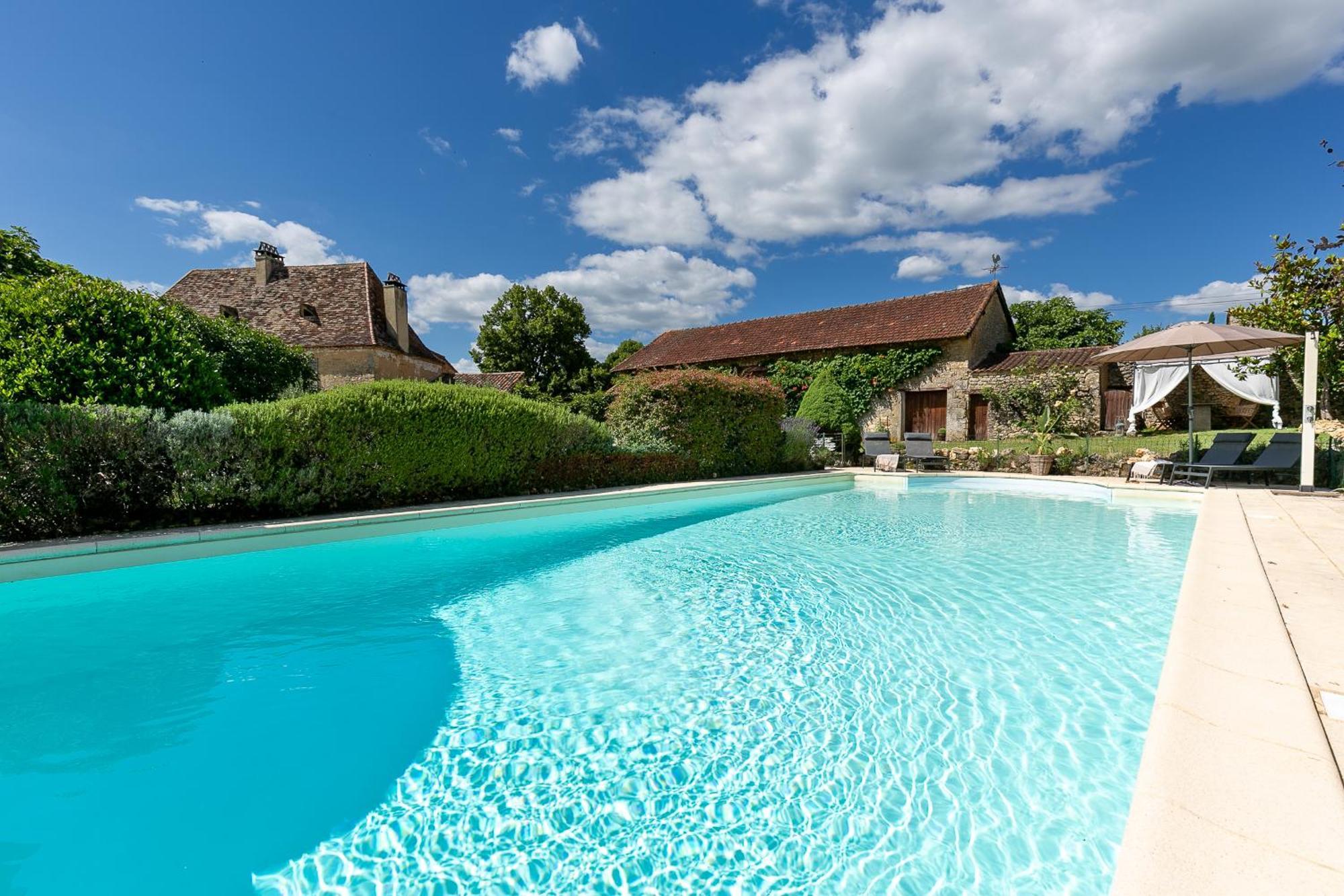 La Maison Louverie Pontours Экстерьер фото