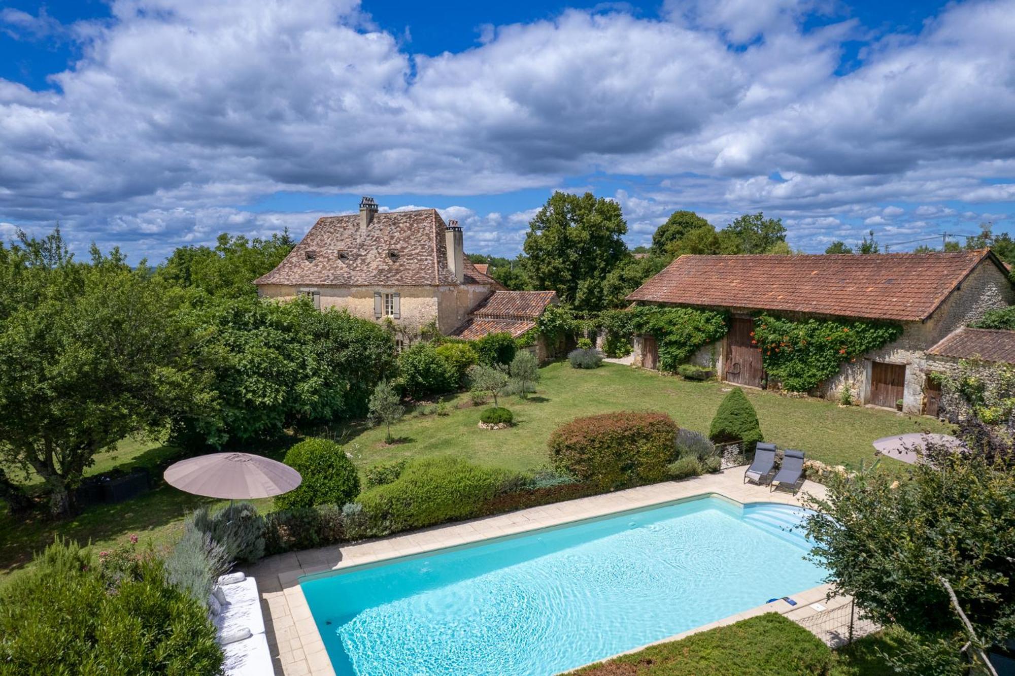 La Maison Louverie Pontours Экстерьер фото